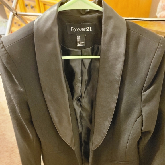 Forever 21 Blazer - Picture 6 of 6